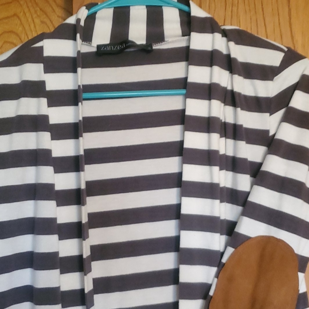 Cardigan - Picture 2 of 2
